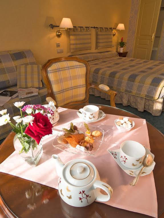 Hotel Logis Restaurant La Mere Hamard Semblancay